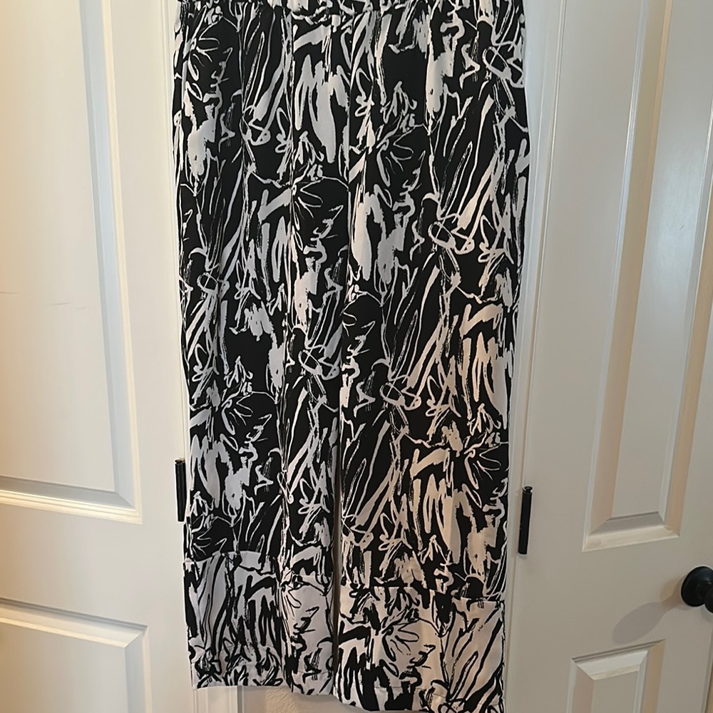 Truth & Style Elegant Crop Pants.